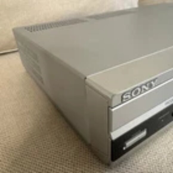 Sony SLV-D261P DVD VCR Player Combo Tape Recorder Tested Working No Remote - Picture 7 of 12